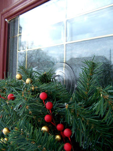 Adams Christmas 5750-88-1040 Giant Suction Wreath Holder